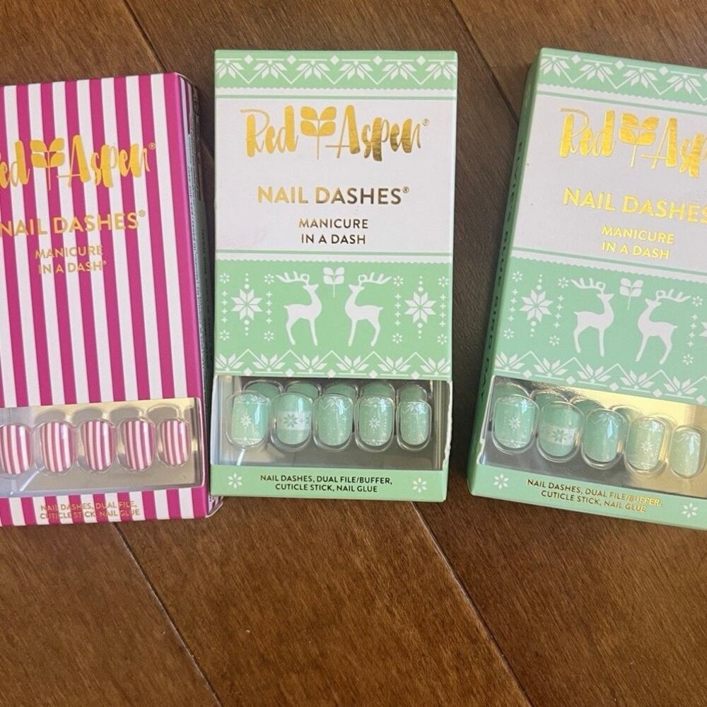 Red Aspen Press On Nails Dez, Short Square New In Box Holiday Season